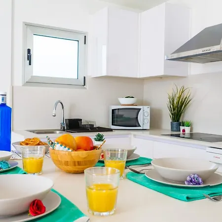 Апартаменти Apartamento Costa Rica I *